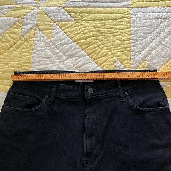 Everlane Curvy Cheeky Crop Denim - Picture 3 of 4